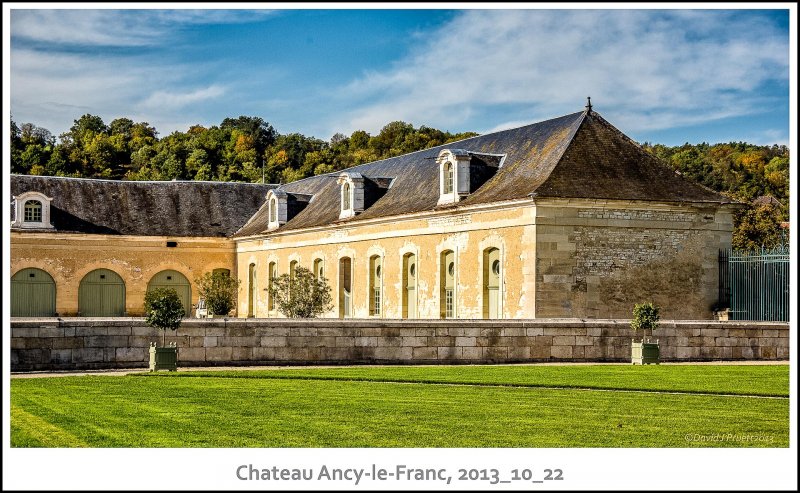 443_Chateau_Ancy-le-Franc2013_10-Edit.jpg