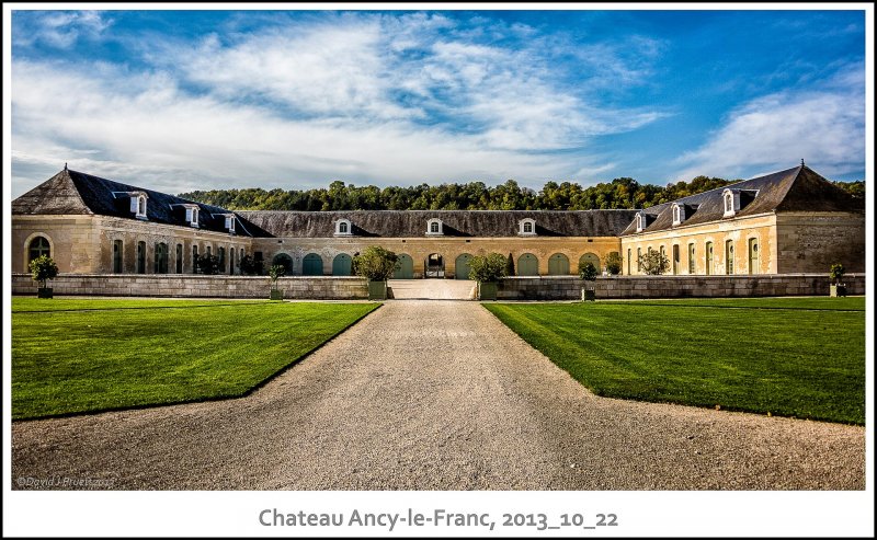 444_Chateau_Ancy-le-Franc2013_10-Edit.jpg